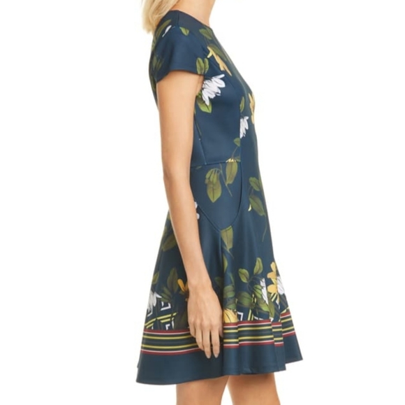 🍒NWT🍒 TED BAKER GALLAH SKATER DRESS - Picture 4 of 5